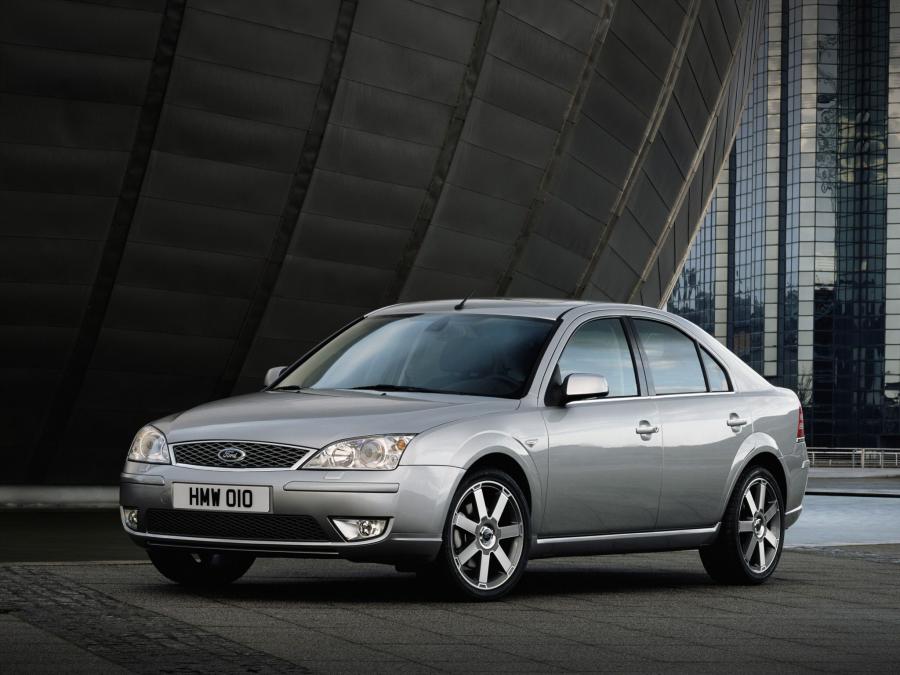  Ford Mondeo Hatchback 2004 года  (фото 12 из 17)